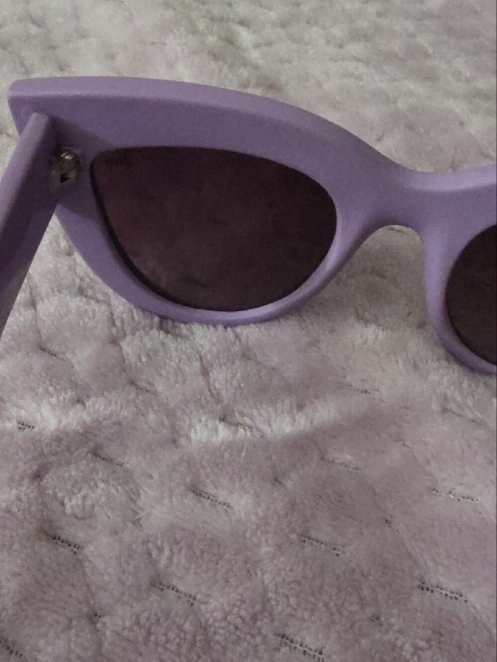 Quay Australia Lilac Cat-Eye Sunglasses Y2K.. with Dark OMBRE Lenses. See Adl Dt - Picture 9 of 16